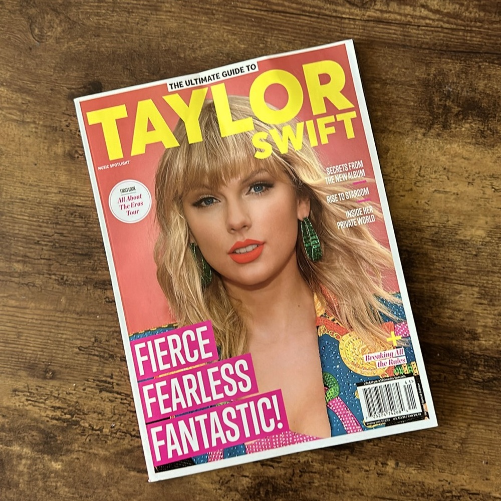 The Ultimate Guide to TAYLOR SWIFT Fan book - magazine